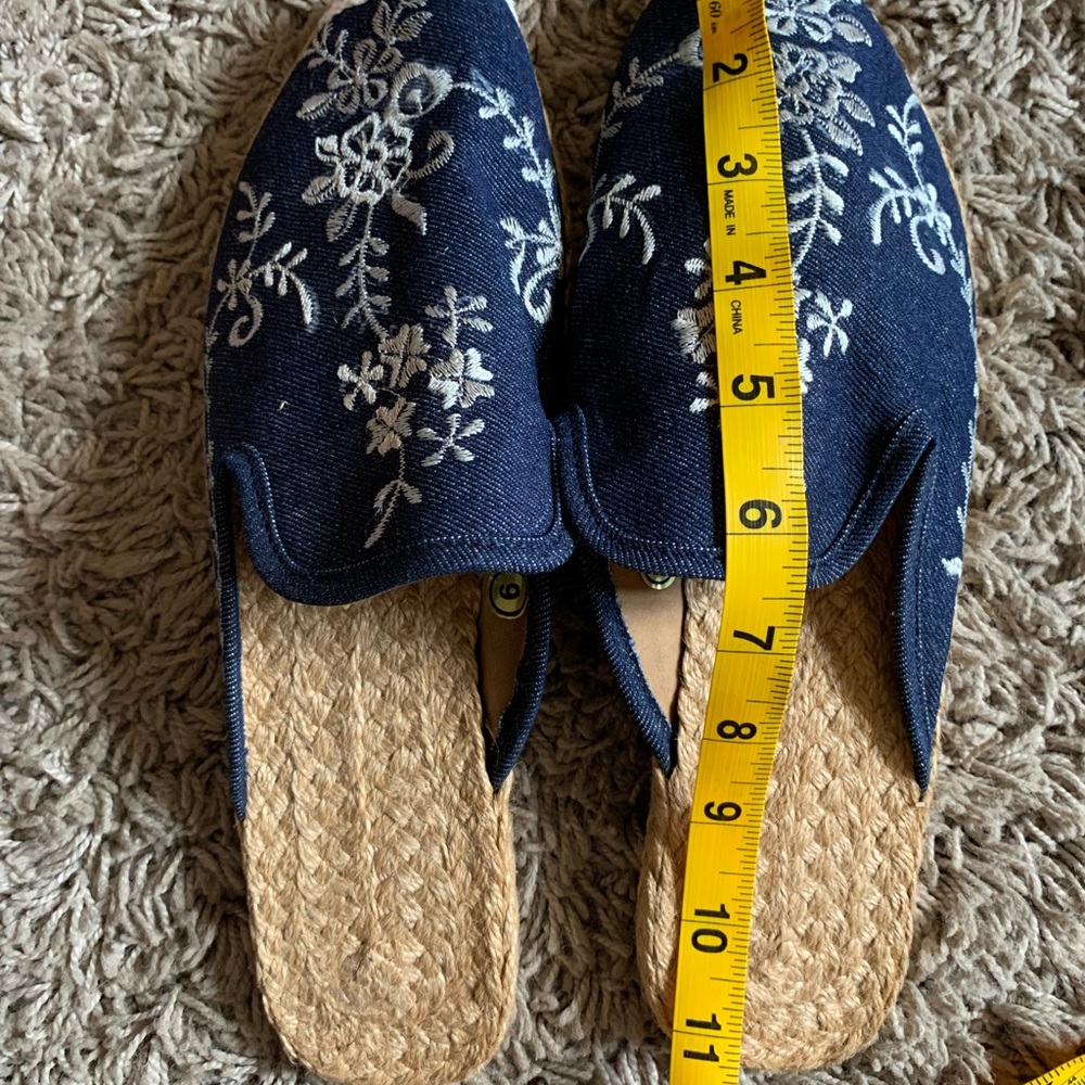 Tesoros Abaca Slippers